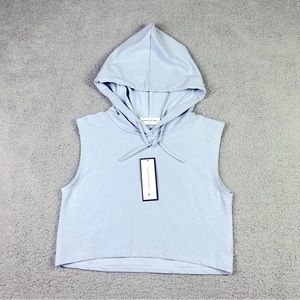 Goodnight Macaroon “Finn” Sleeveless Cropped Hoodie Relaxed Fit Light Blue Small